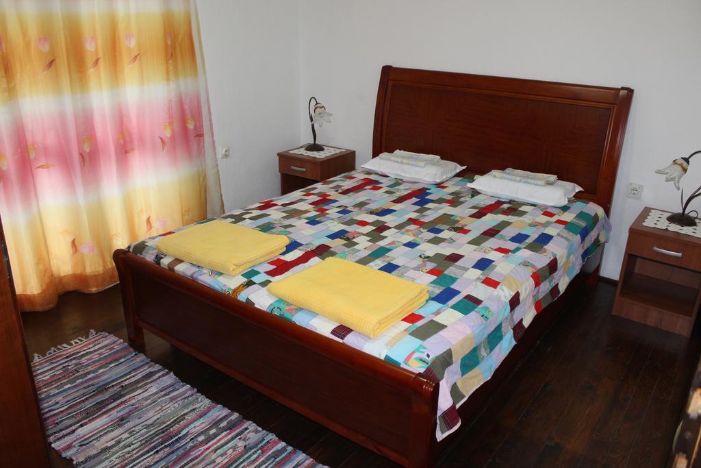 Apartments Mijuskovic Donji Morinj Rom bilde